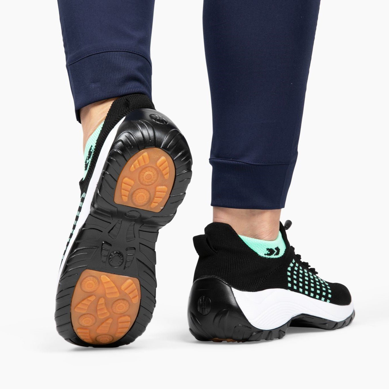 Women’s Knit Toggle Walking Shoes with Cushioned Sole