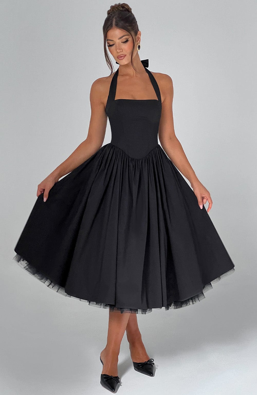 Women’s Halterneck Midi Dress – Fit and Flare Wedding Guest Style for Summer Events
