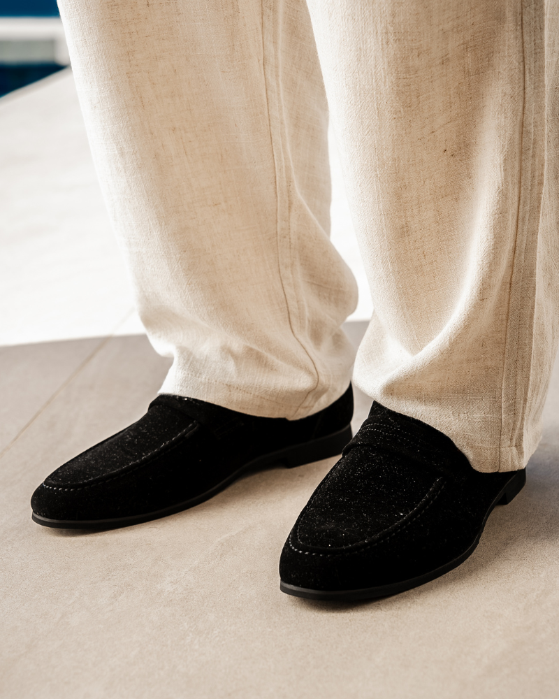 Sapatos de Vestir Masculinos em Camurça com Estilo Penny Loafers e Perfil Baixo Elegante