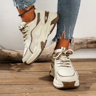 Γυναικεία Chunky Sneakers με Πλατφόρμα, Αντιθετικές Πλάγιες Επιφάνειες και Κορδόνια