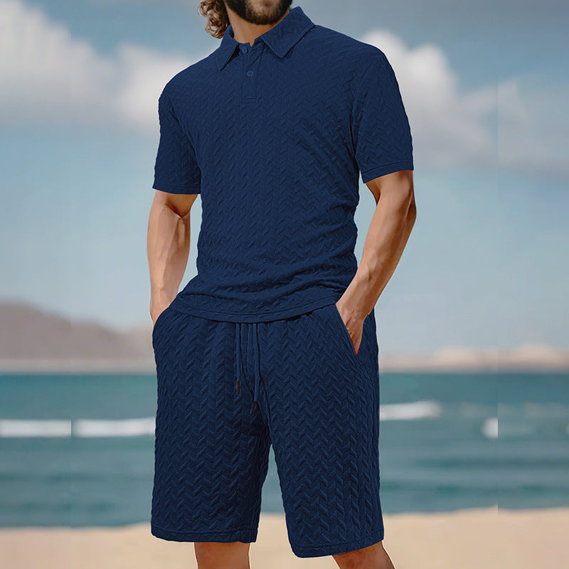 Herresæt med tekstureret polo og shorts med snøre