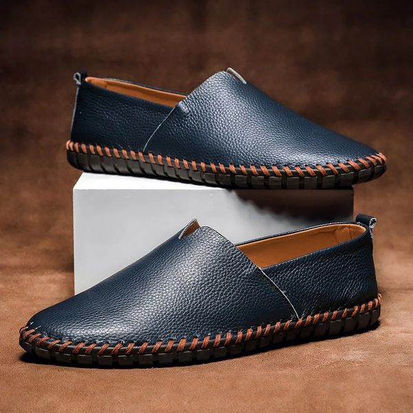 Men’s Casual Slip-On Loafers – Textured Moccasin Style for Spring Travel