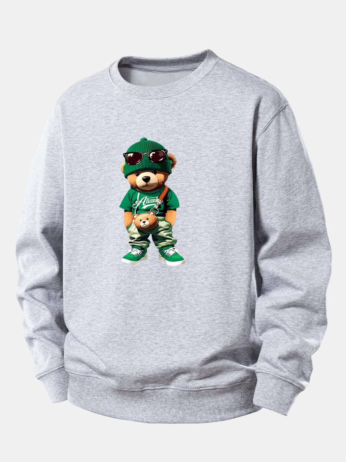 كنزة رجالية بطبعة دب تيدي رائع – بقصة مريحة ومزيج قطني وياقة مستديرة، مناسبة للإطلالات الكاجوال والملابس المستوحاة من أزياء الشارع والارتداء اليومي