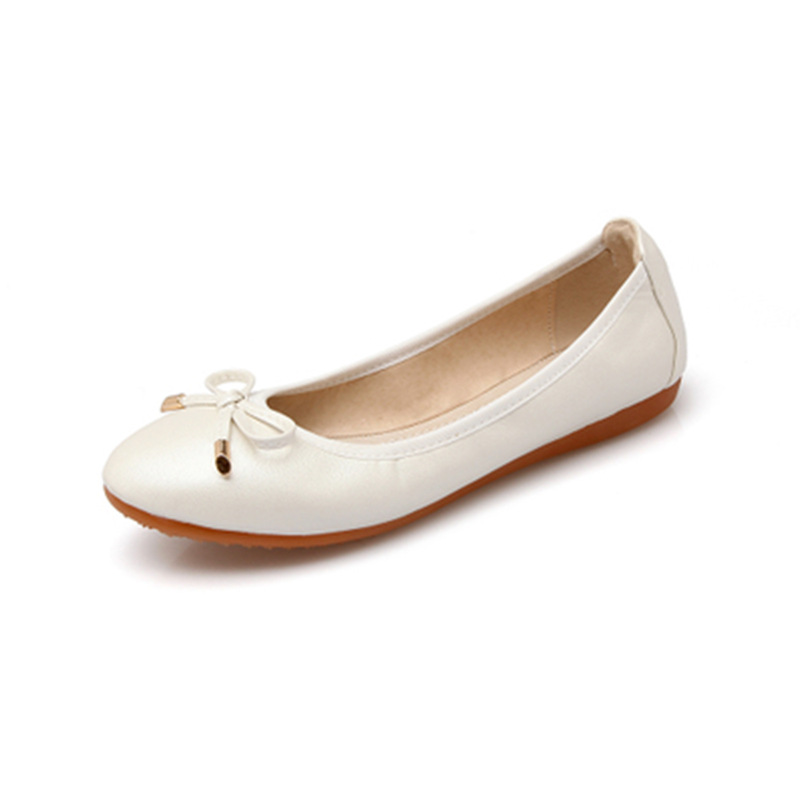 Women’s Patent-Look Ballet Flats – Bow-Detail Round-Toe Slip-On Shoes for Office Everyday and Smart Casual Wear