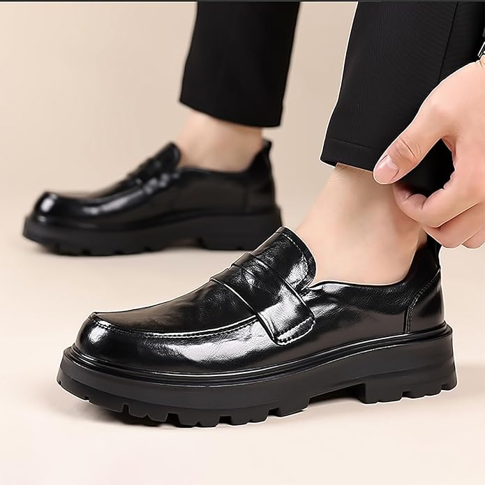 Mocassini da uomo in pelle con punta mocassino, fascia penny e slip-on