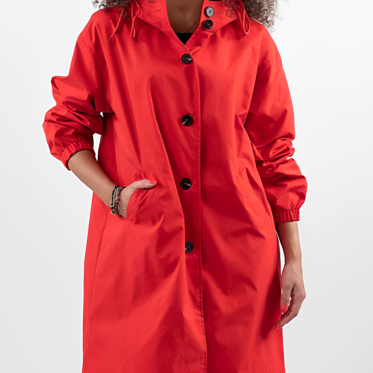 Women’s Hooded Raincoat – Longline Waterproof Layer for Everyday Weather Protection