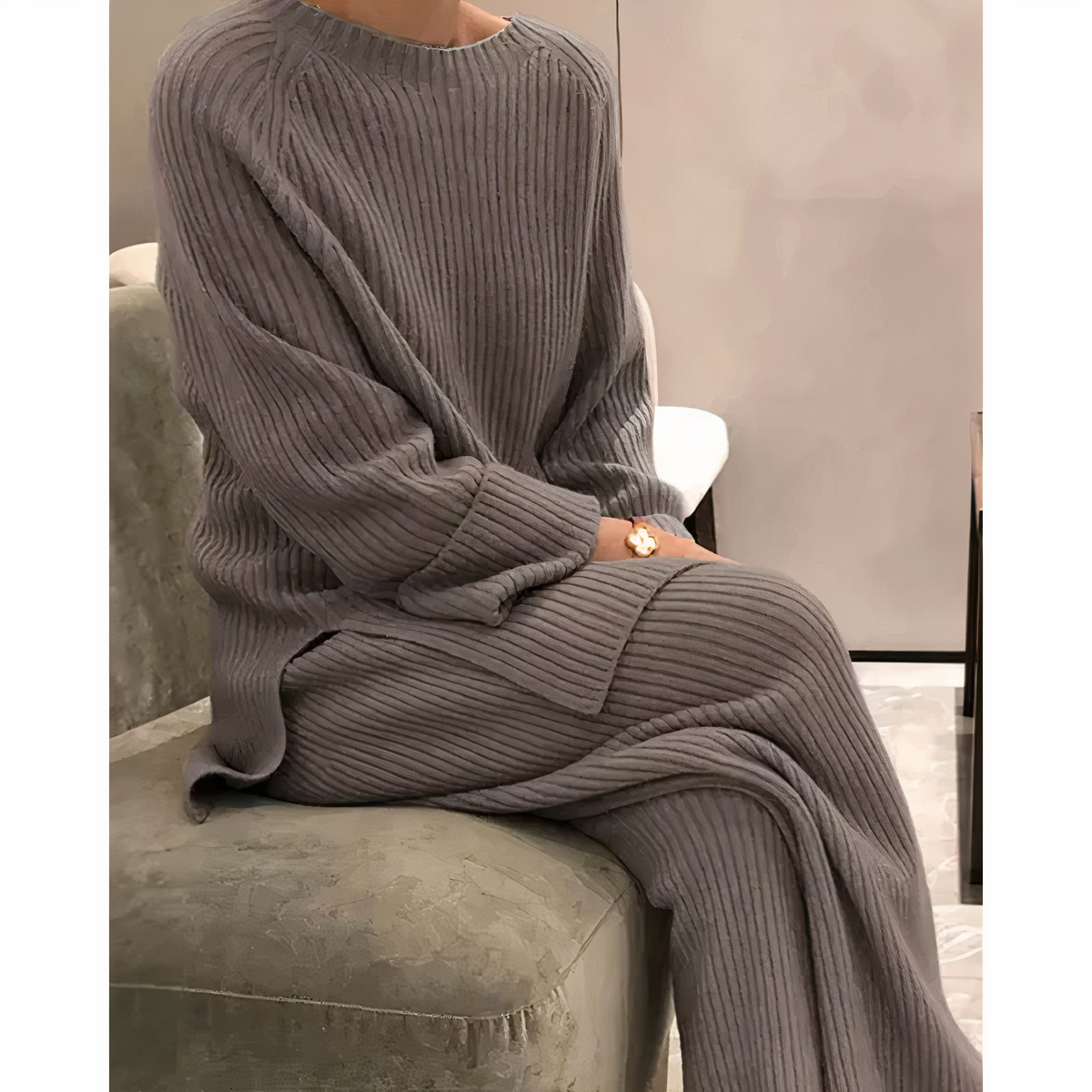 طقم نسائي محبوك مضلع من قطعتين - سترة مريحة بأكمام طويلة وبنطال واسع الساقين للمنزل والسفر والارتداء اليومي