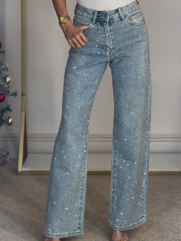 Jeans da donna a vita alta con gamba larga e dettagli distintivi