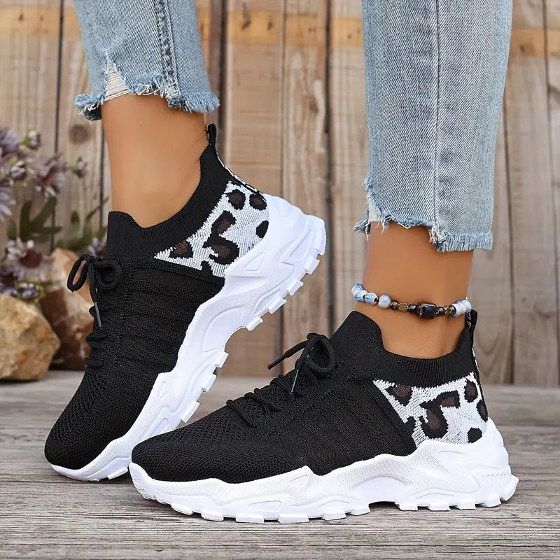 Damestrikkede sneakers med snørebånd og god åndbarhed – lette vandresko med chunky-sål til rejser, weekendture, shopping, afslappet bybrug og aktiv hverdagsstil