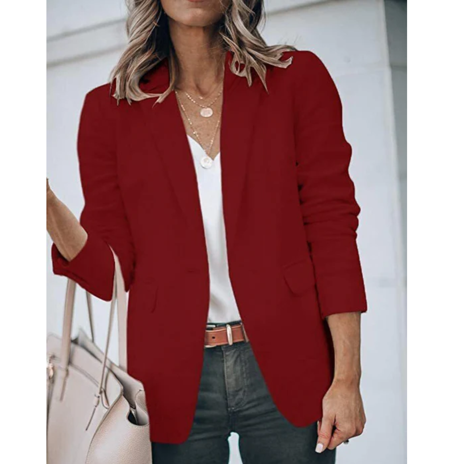Dámské lehké kancelářské sako bez zapínání – elegantní vrstva na míru do práce i pro smart casual styl