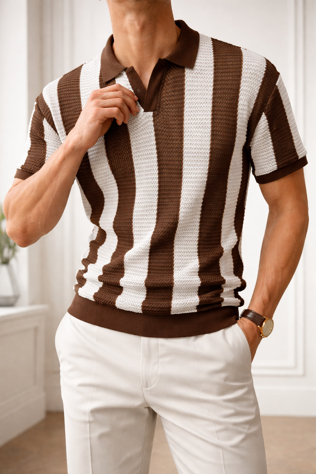 Men’s Textured Knit Polo Shirt with Vertical Stripe Design