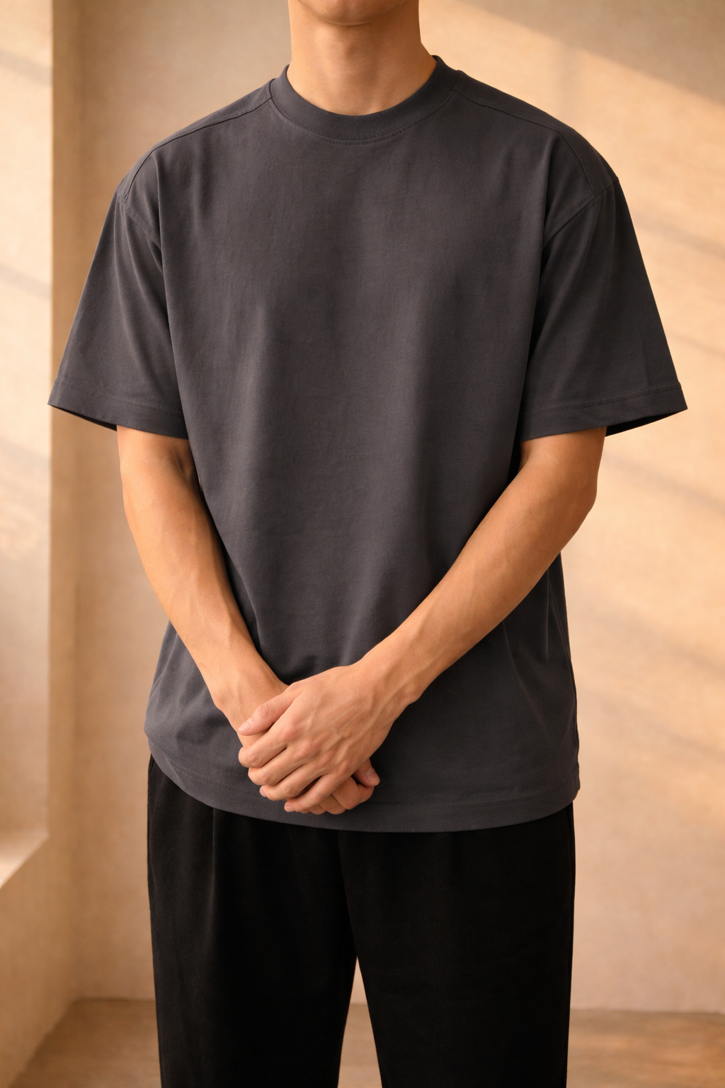 T-shirt da uomo oversize in cotone con scollo rotondo, stile casual rilassato