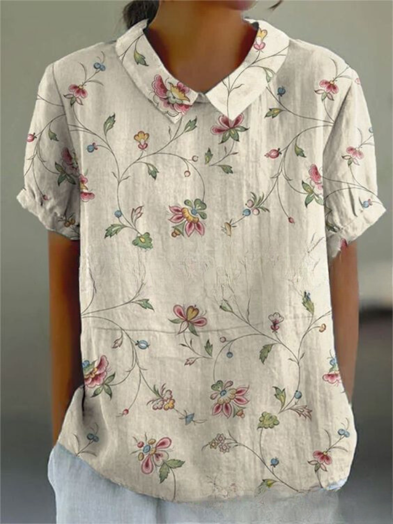 Damebluse med tryk, Peter Pan-krave og korte ærmer, afslappet style