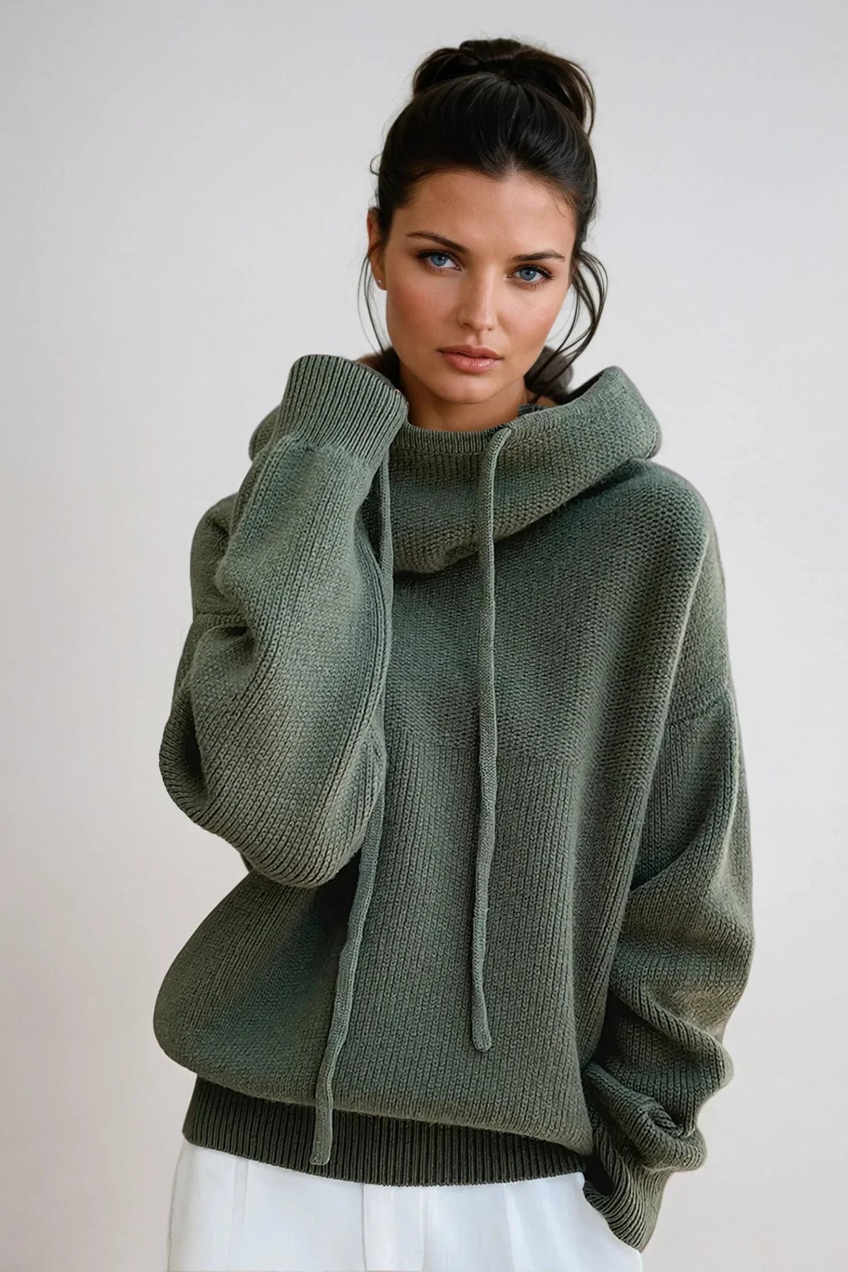 Women's Oversized Hooded Knitted Sweater with High Cowl Neck and Adjustable Drawstrings – Chunky Textured Long Sleeve Pullover with Relaxed Fit and Ribbed Trims for Cosy Autumn and Winter Casual Wear