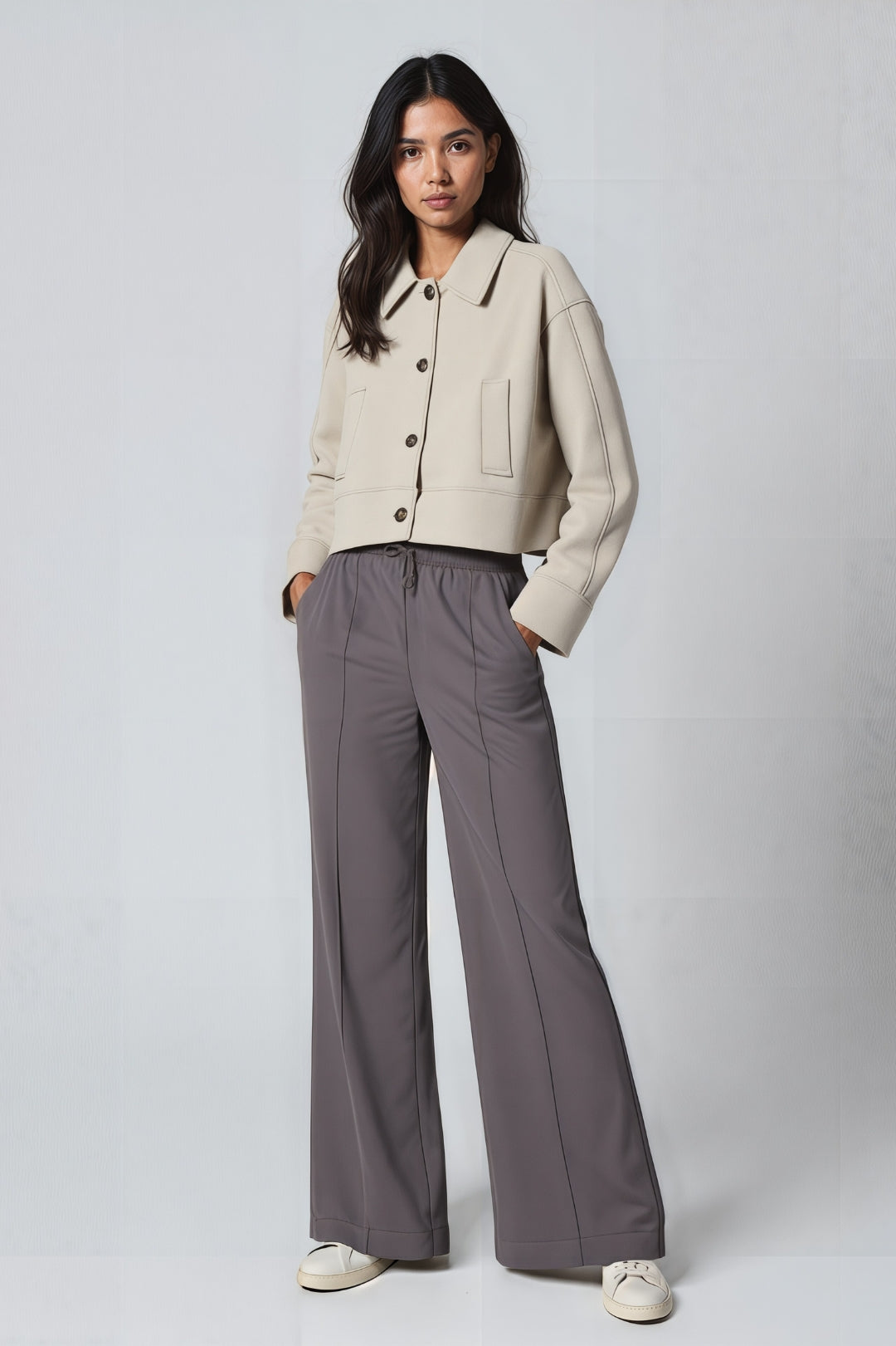 Blazer corto entallado para mujer – Elegante chaqueta casual inteligente de otoño