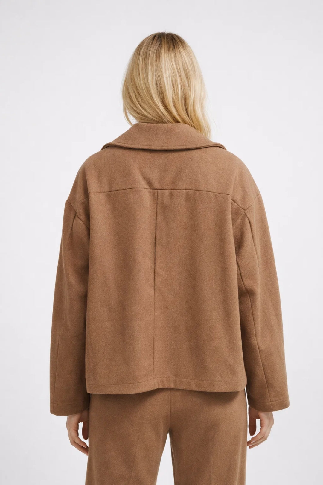 Damski Oversize Krótki Płaszcz Dwurzędowy – Klasyczna Stylowa Elegancka Odzież Wierzchnia Casual