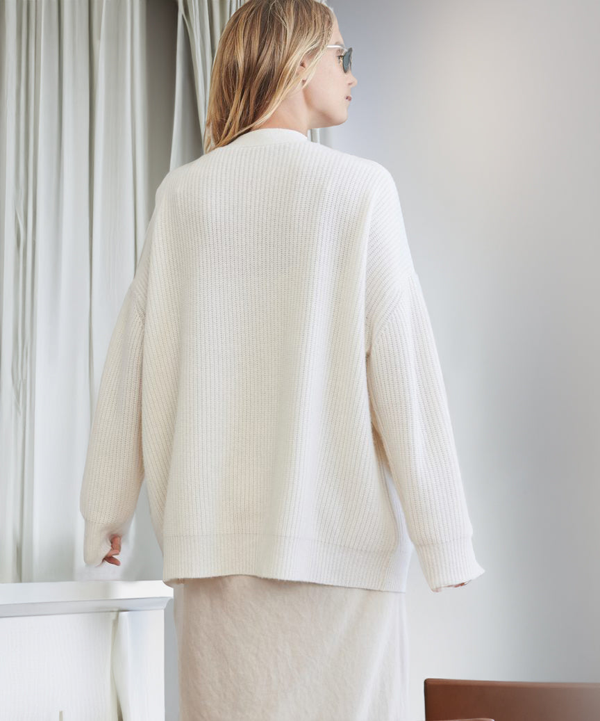 Casaco de malha oversized para senhora – camada suave com botões à frente para o escritório e dias descontraídos
