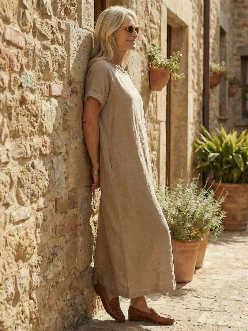 Abito lungo rilassato da donna con maniche corte e scollo rotondo