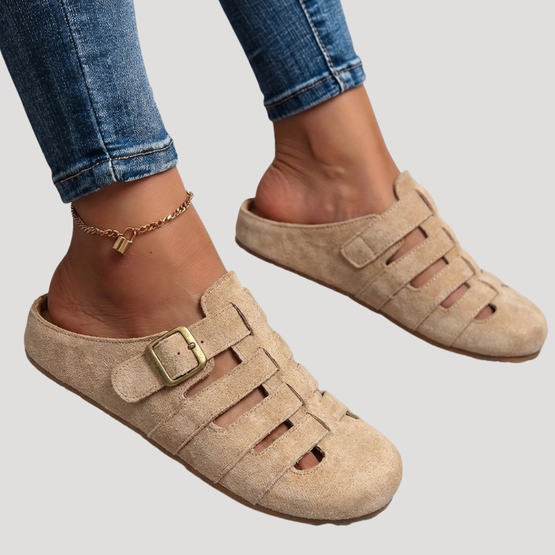 Women’s Closed-Toe Flat Clogs – Breathable Buckled Slip-On Shoes for Work and Daily Wear