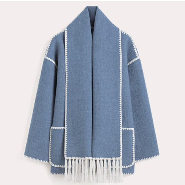 Women’s Oversized Scarf-Detail Winter Jacket – Contrast-Stitch Button Layer for Cold-Weather Styling