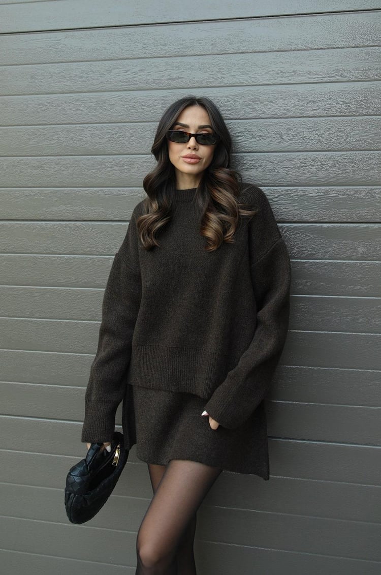 Coordinato donna maglione oversize lavorato a maglia e minigonna