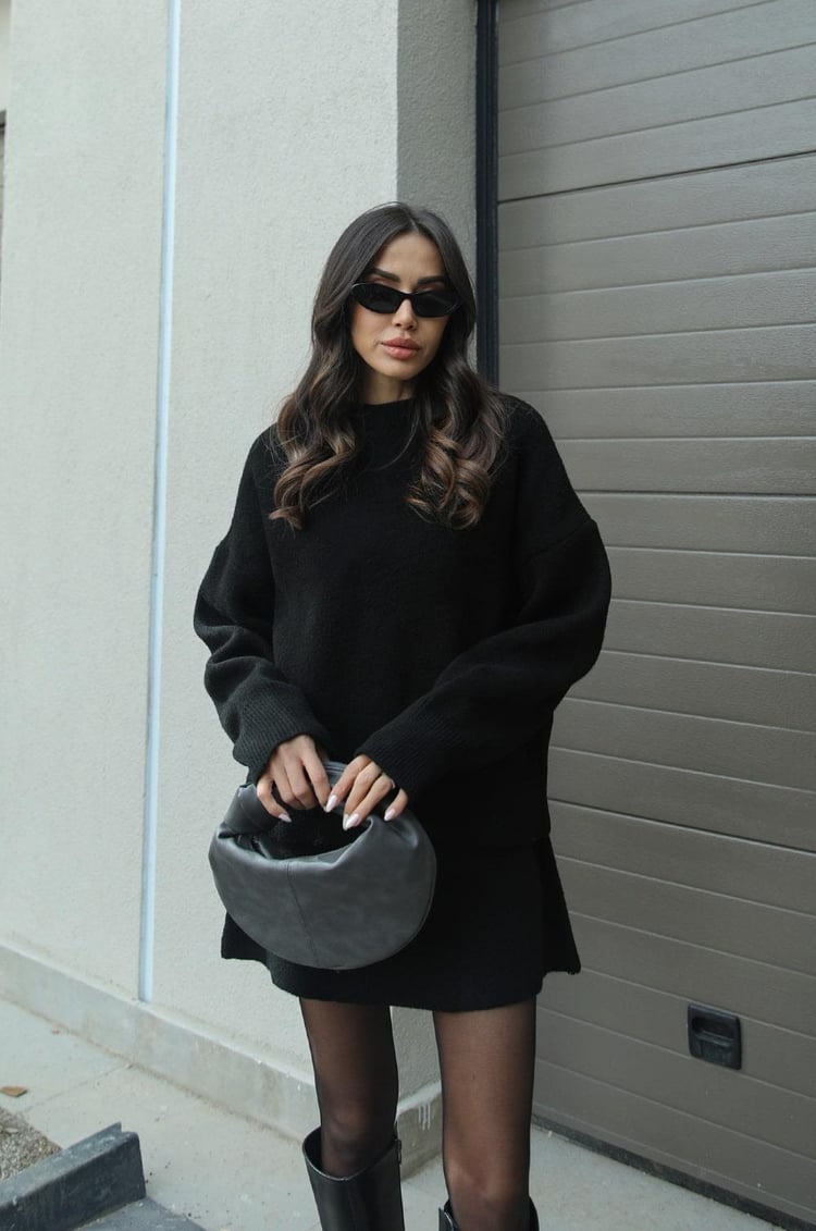Coordinato donna maglione oversize lavorato a maglia e minigonna