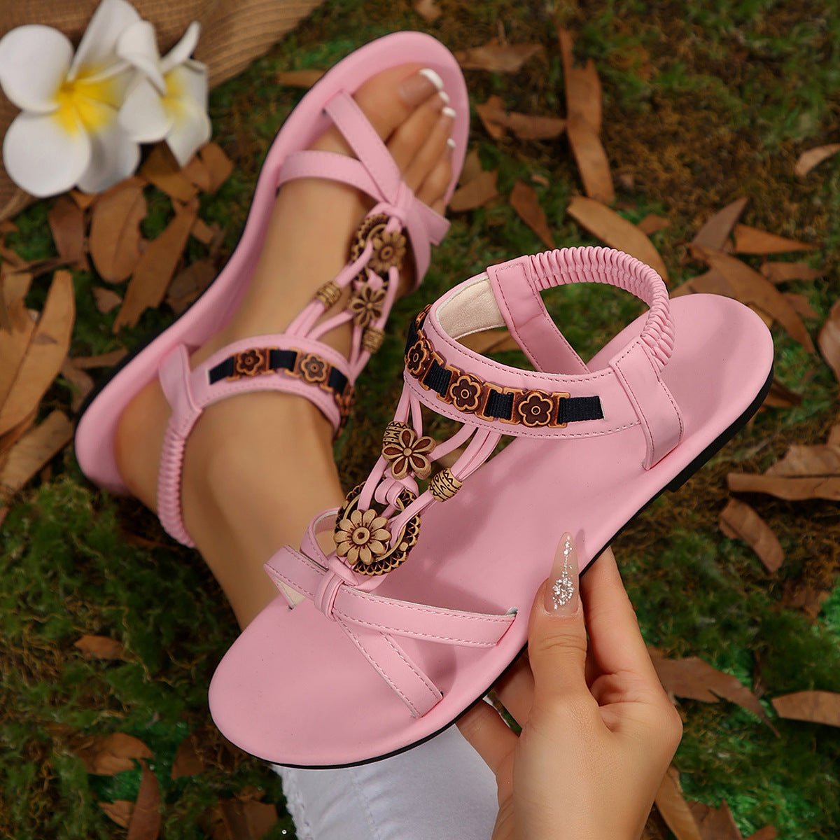 Sandalias planas de verano para mujer con tiras en T estampadas y parte trasera elástica