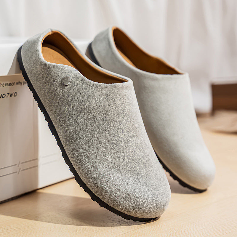 Women’s Closed-Toe Clog Sandals with Suede-Look Upper and Low Sole – Minimalist Slip-On Style for Relaxed Everyday Outfits