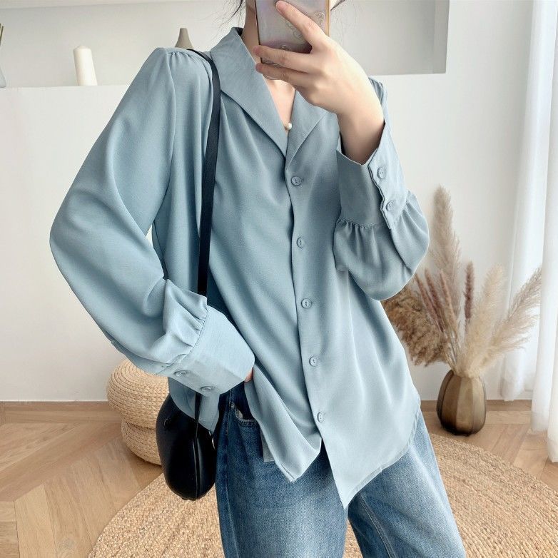 Blusa da donna con collo alto, bottoni nascosti e spalle a sbuffo - Stile casual chic a maniche lunghe