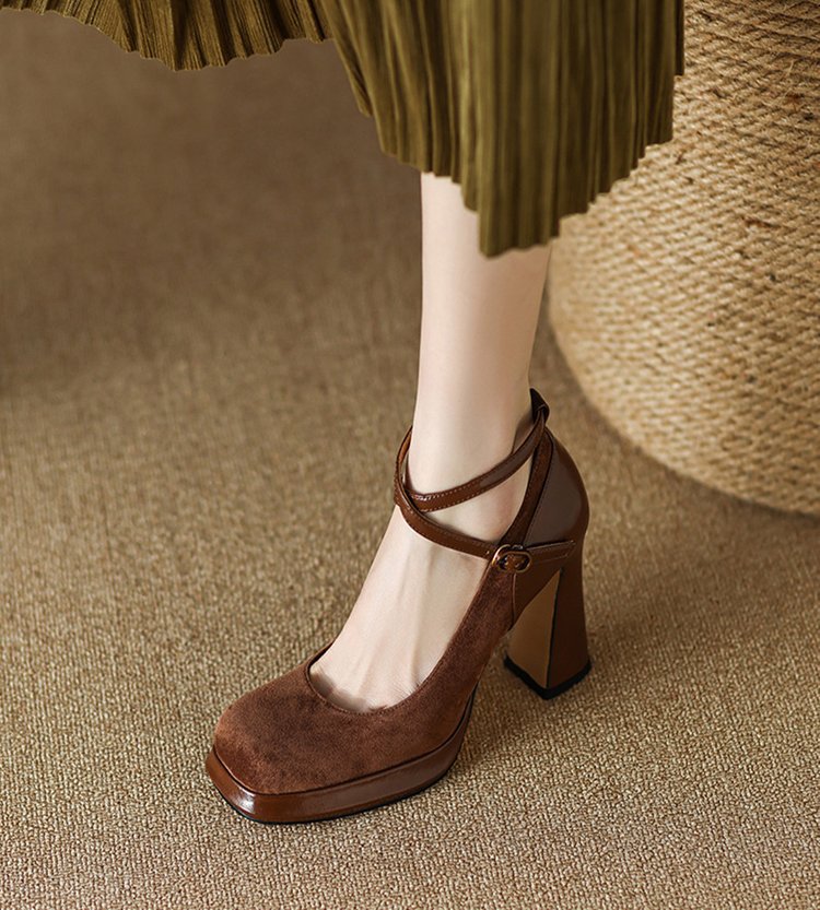 Zapatos de salón para mujer con tira en el tobillo y tacón acampanado – Zapatos para ocasiones especiales con punta redondeada y cierre de hebilla