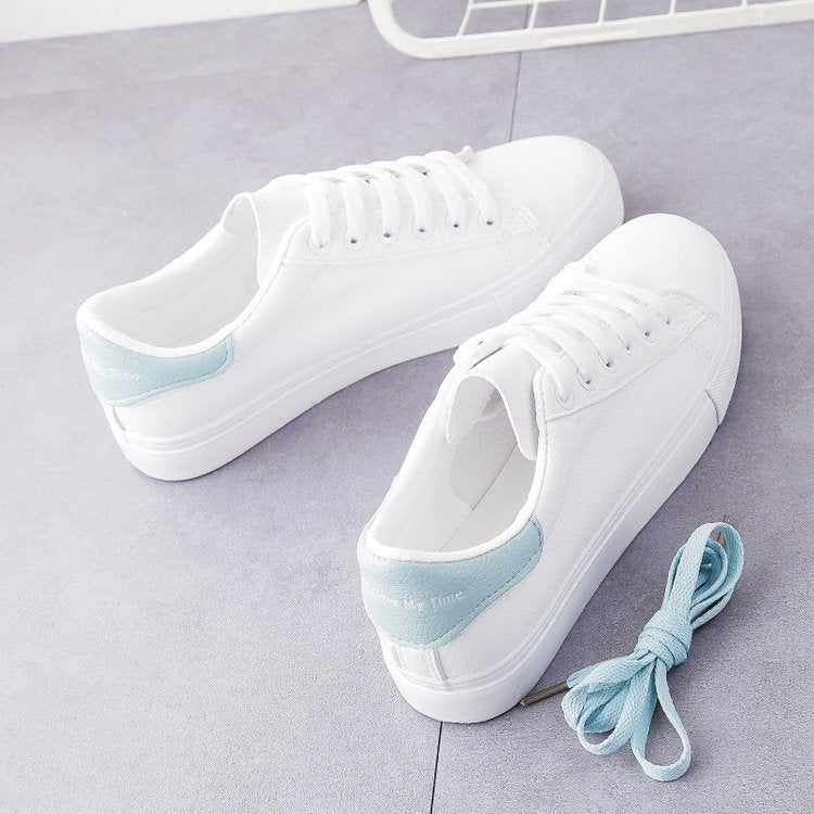 Γυναικεία Μινιμαλιστικά Sneakers με Δαντέλα, Πλατφόρμα και Χαμηλή Σιλουέτα
