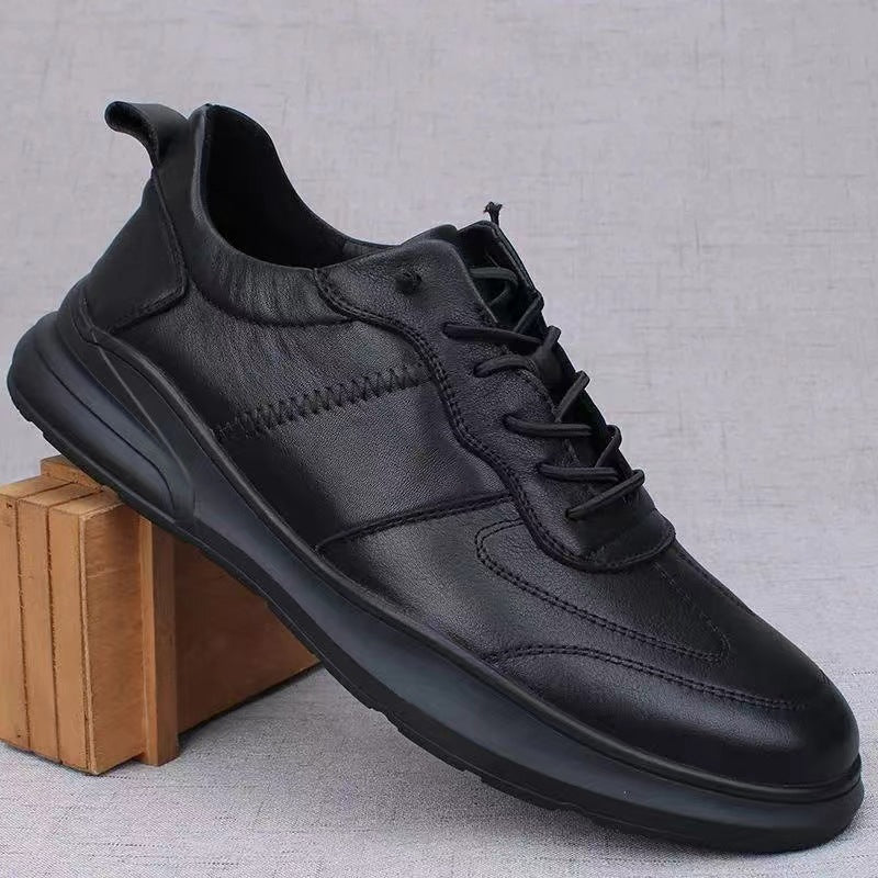 Baskets à lacets pour homme avec empiècements surpiqués - chaussures décontractées discrètes, à porter au quotidien ou avec une tenue chic décontractée