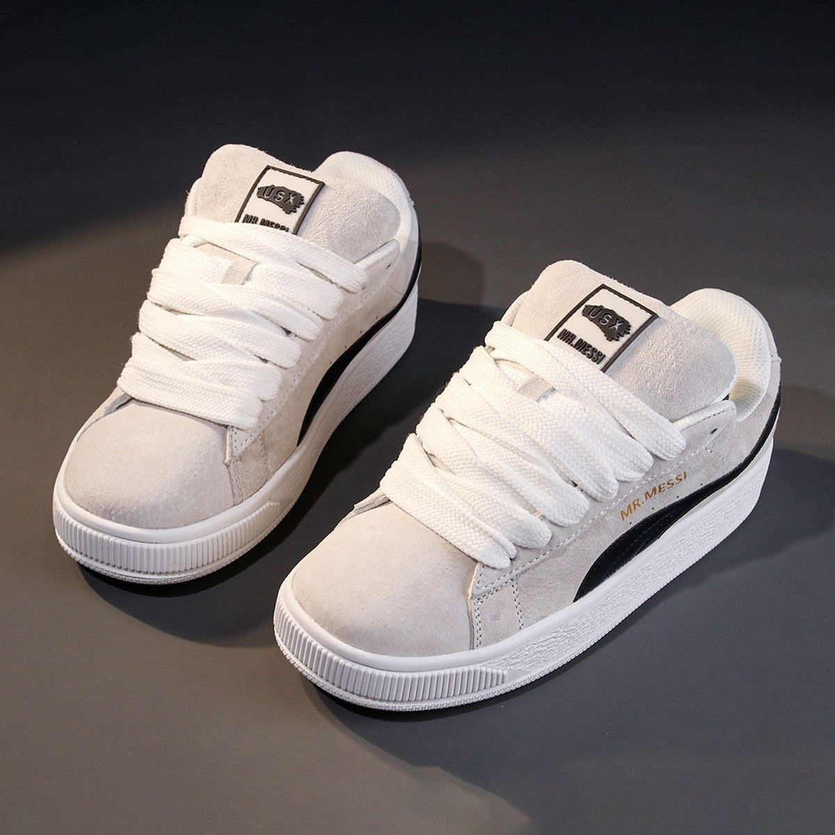 Women’s Suede-Look Court Trainers with Wide Laces – Retro Low-Top Shoes with Textured Soles for Everyday Casual Outfits