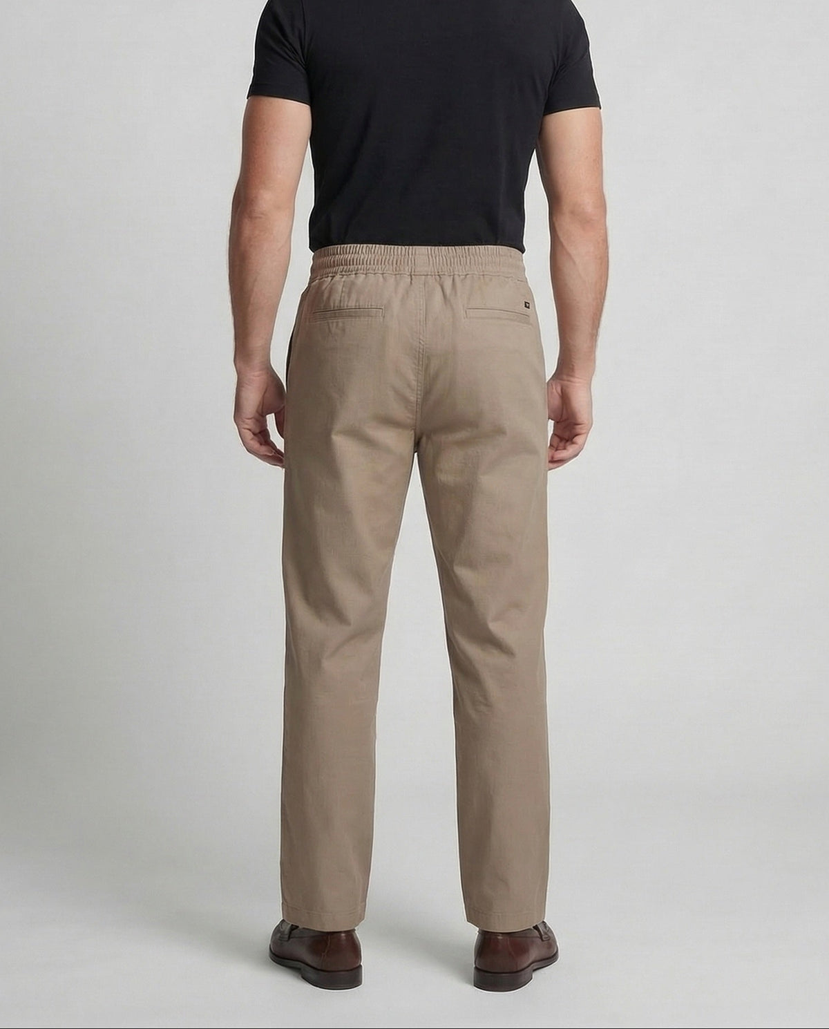 Pantaloni da uomo in misto cotone con coulisse e pieghe sul davanti – Vestibilità comoda per uno stile casual elegante