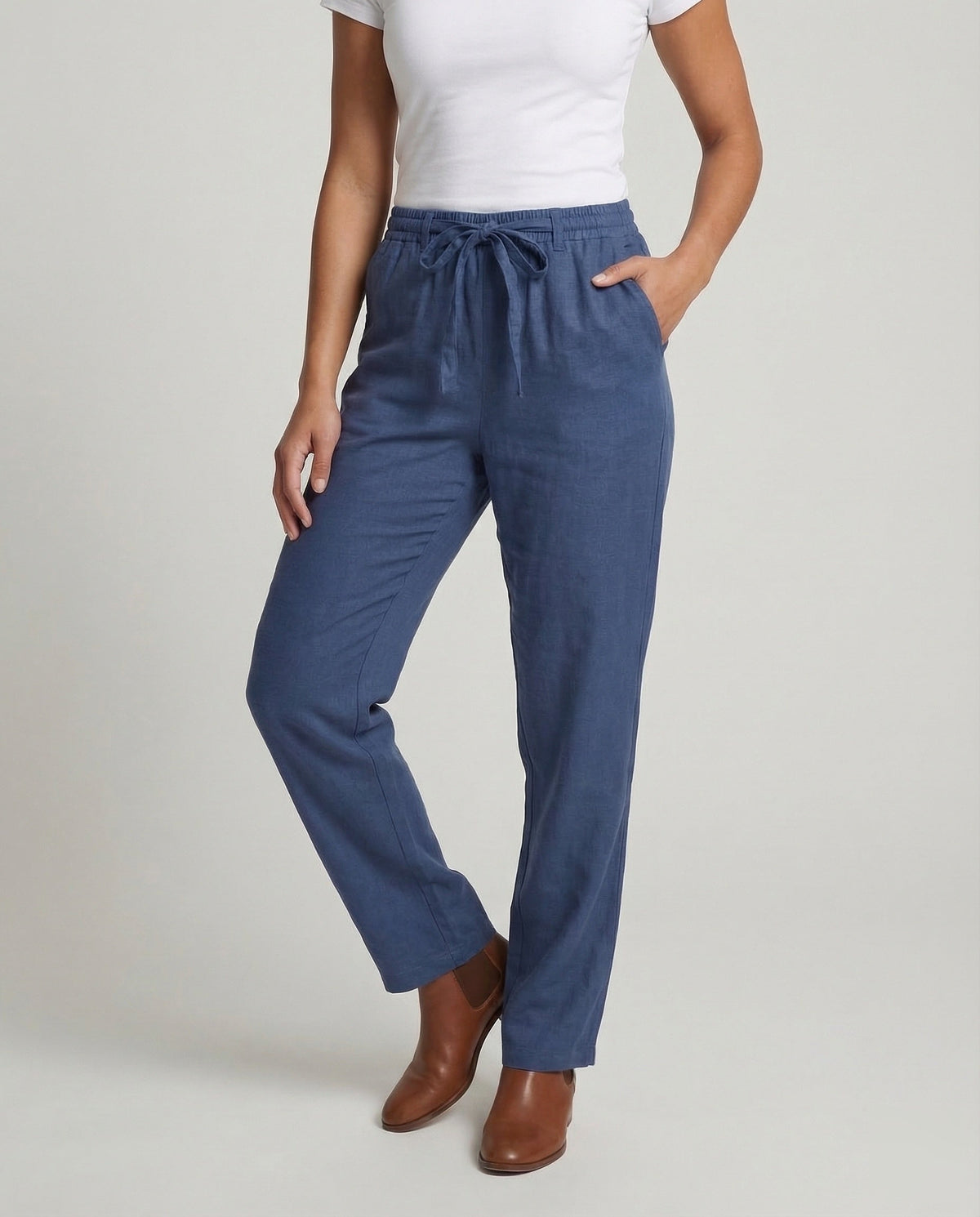 Calças direitas para mulher em mistura de linho, com cintura elástica ajustável com cordão e bolsos laterais - estilo casual de verão para férias e uso diário