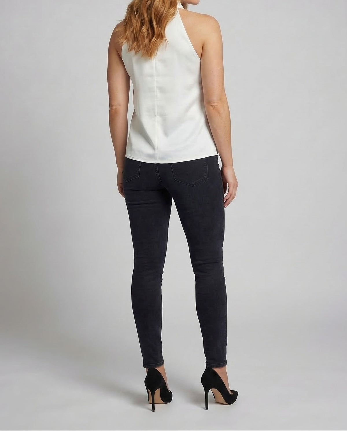 Blouse dos nu pour femme avec détail en goutte d’eau et col montant drapé – Style élégant sans manches pour les dîners et les tenues chic décontractées