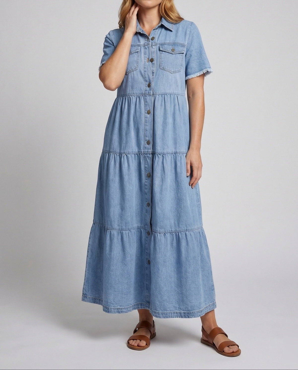 Women’s Tiered Denim Maxi Dress with Chest Pockets and Frayed Short Sleeves – Relaxed Collared Style for Casual Days and Summer Outings