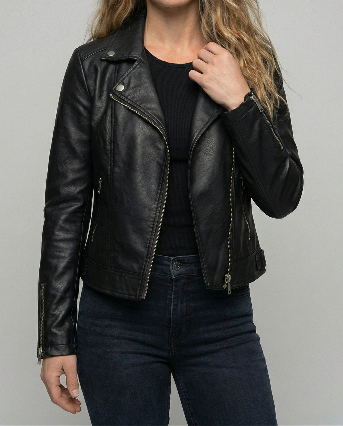 Veste de motard ajustée en similicuir pour femme avec fermeture éclair asymétrique - Veste courte à revers pour compléter les tenues du quotidien