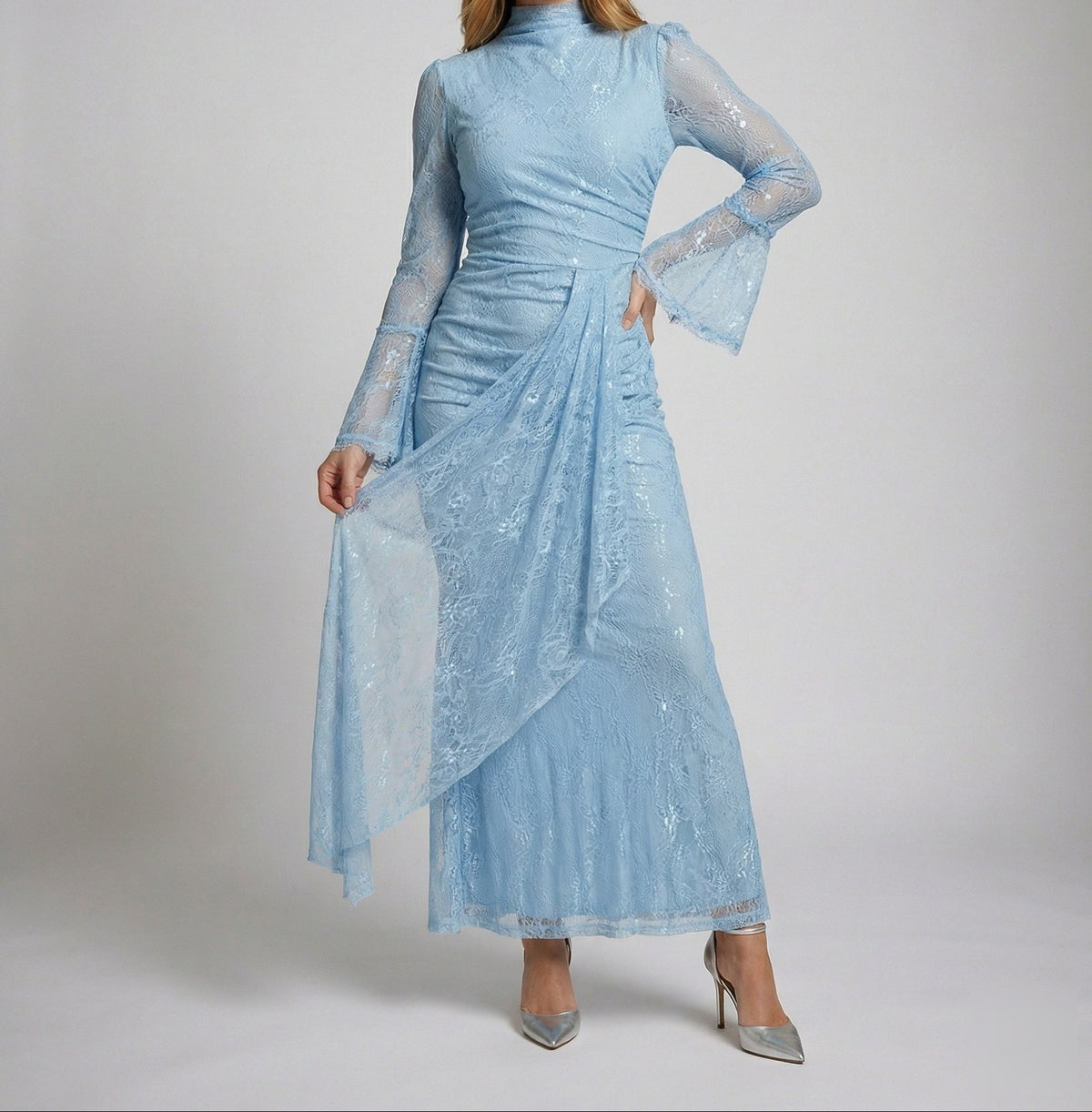 Robe longue en dentelle à col montant pour femme, avec taille froncée – Manches cloche transparentes et drapé superposé, idéale pour les occasions formelles