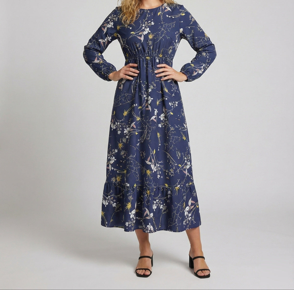 Abito midi da donna a maniche lunghe con stampa e vita arricciata – modello con scollo rotondo e orlo a volant per tutti i giorni