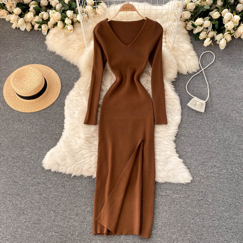 Women’s Ribbed Knit Bodycon Maxi Dress – Long Sleeve V-Neck Style for Autumn and Winter