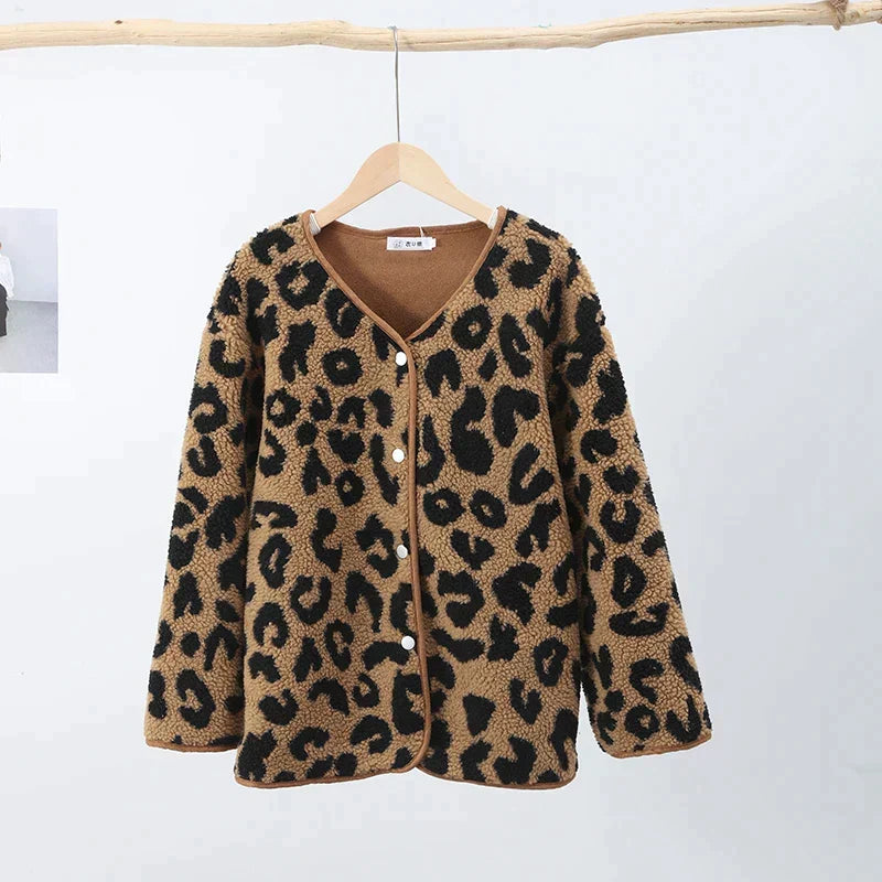 Damen-Sherpa-Fleecejacke mit Leopardenmuster – Warme Winterjacke mit Knopfleiste für lässige Alltagsoutfits