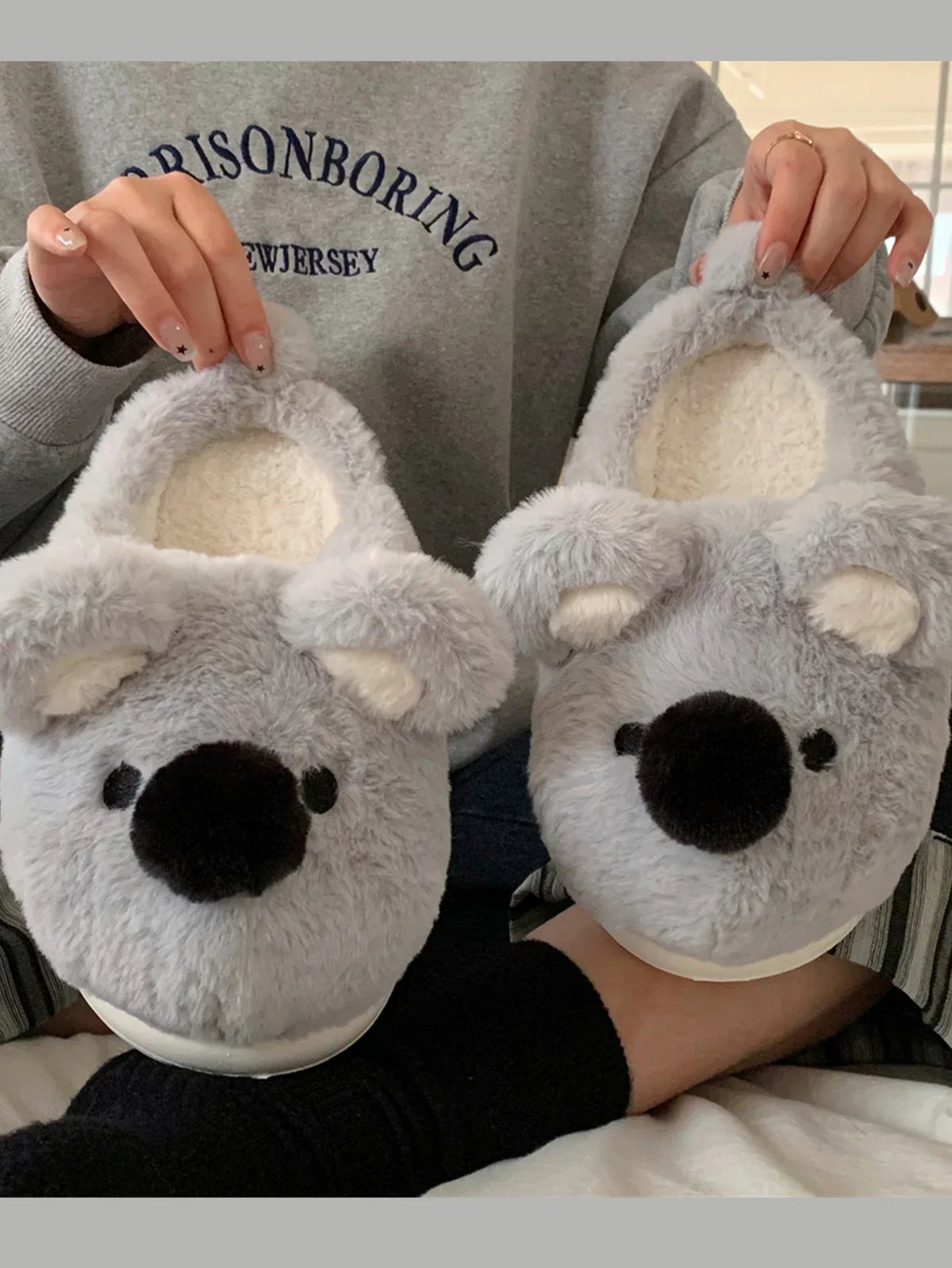 Women’s Koala Plush House Slippers – Fluffy Closed-Toe Shoes with Three-Dimensional Animal Details