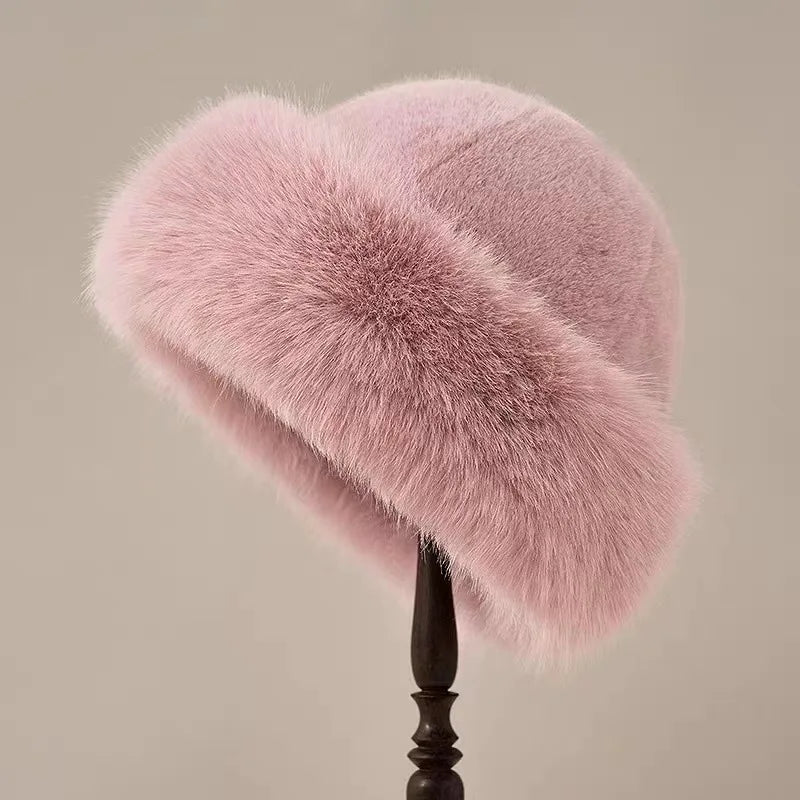 Women’s Faux-Fur Winter Hat – Plush Soft-Brim Cold-Weather Hat for Elegant Everyday Winter Styling