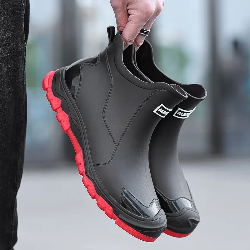 Wasserdichte Slip-On-Regenstiefel für Herren – Outdoor-Gummistiefel mit rutschfester Profilsohle