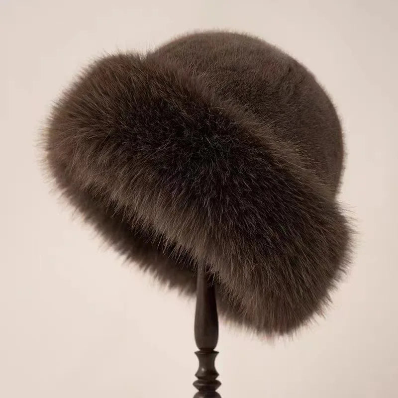 Women’s Faux-Fur Winter Hat – Plush Soft-Brim Cold-Weather Hat for Elegant Everyday Winter Styling