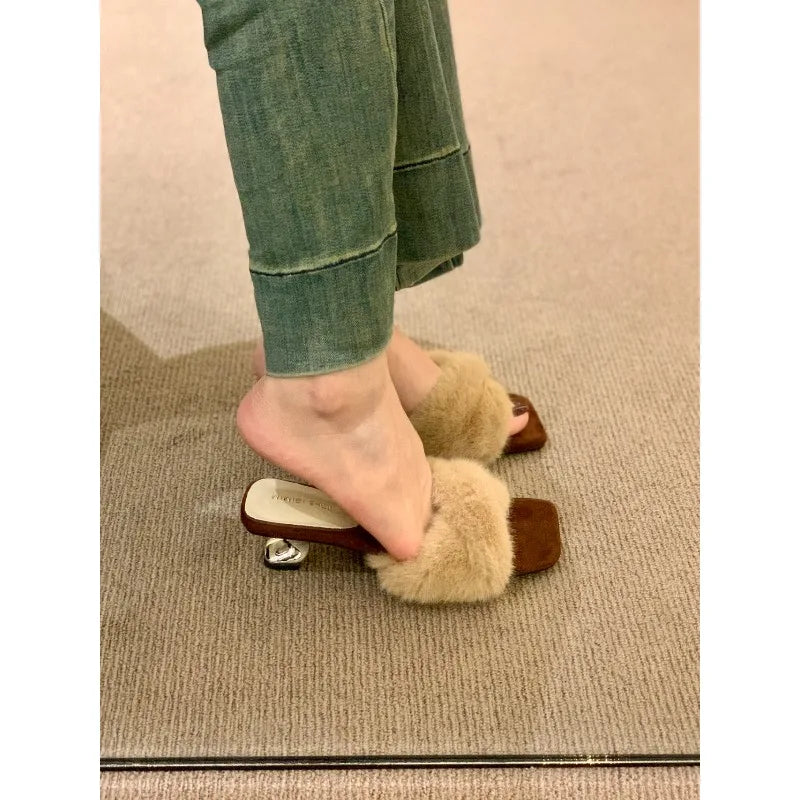 Women’s Faux-Fur Heeled Slippers – Cross-Strap Open-Toe Mules with Sculpted Block Heels
