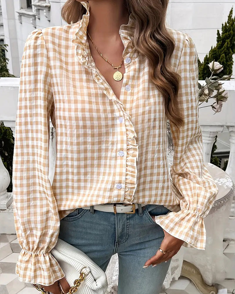 Damenbluse mit Vichy-Karo und Rüschen – Langarmhemd mit Knopfleiste, Rüschenkragen und ausgestellten Manschetten für Frühling und Sommer