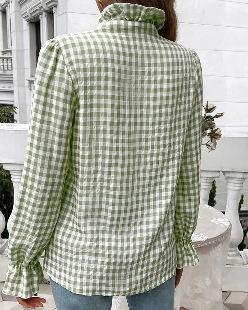 Damenbluse mit Vichy-Karo und Rüschen – Langarmhemd mit Knopfleiste, Rüschenkragen und ausgestellten Manschetten für Frühling und Sommer