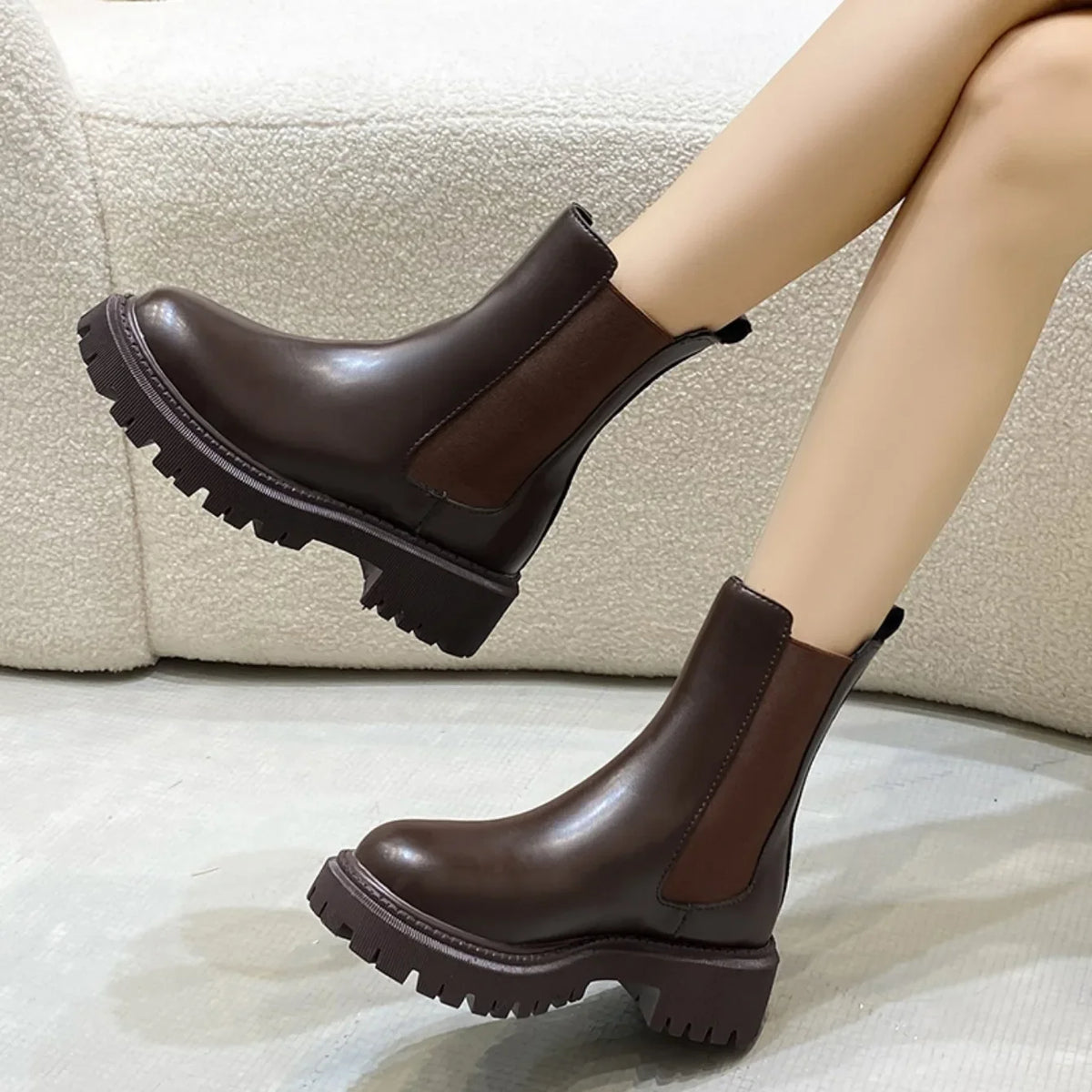 Women’s Chunky Chelsea Boots – Thick Sole Ankle Boots for Autumn and Winter Everyday Wear